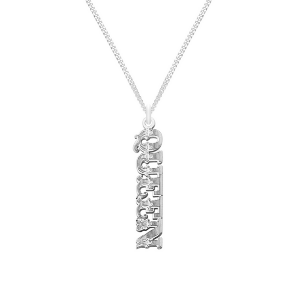 QUEEN SILVER NECKLACE