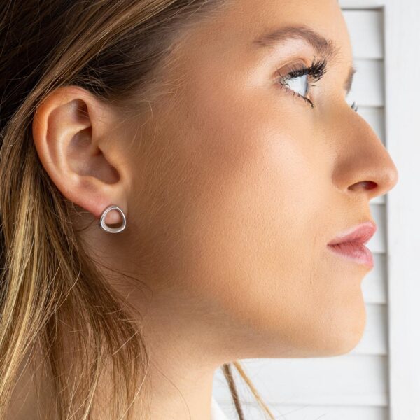 Coast Shore Midi Stud Earrings - Image 2