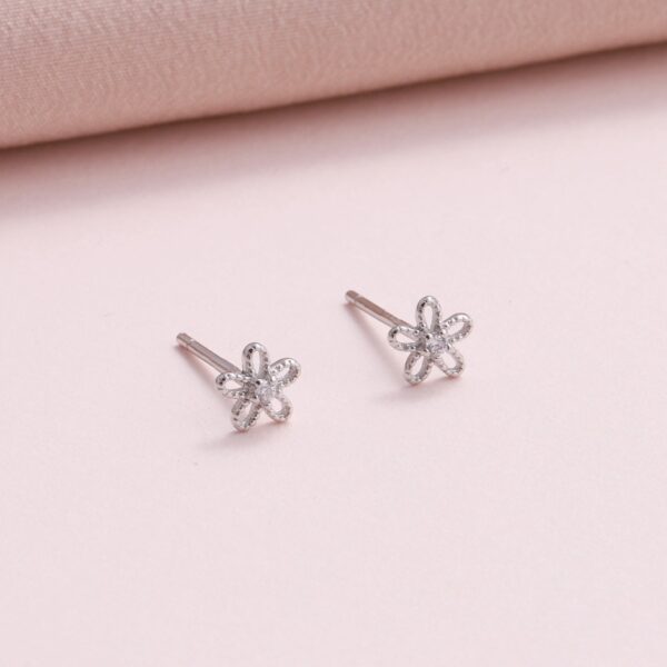 Let Your Dream Blossom Flower Earrings Silver - Image 2
