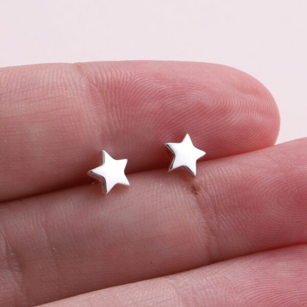 Well Done Mini Star Earrings Silver - Image 2